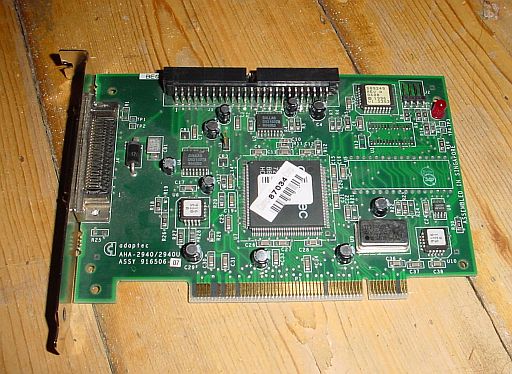 Picture of Adaptec AHA-2940U Ultra SCSI PCI Controller met BIOS